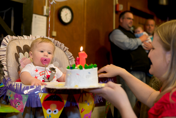 20120422-Adelyn-First-B-Day-8