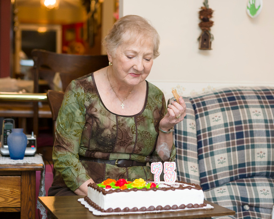 20121118-Grandma75th-45